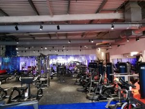 UBIQ – SALLE DE SPORTS FITLANE 01